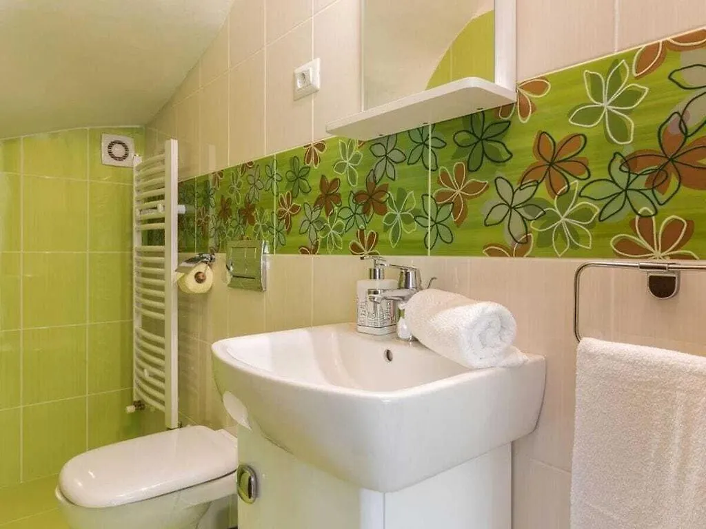 Cosy Apartment In Potpican Villa